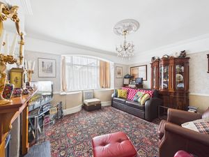Lounge- click for photo gallery